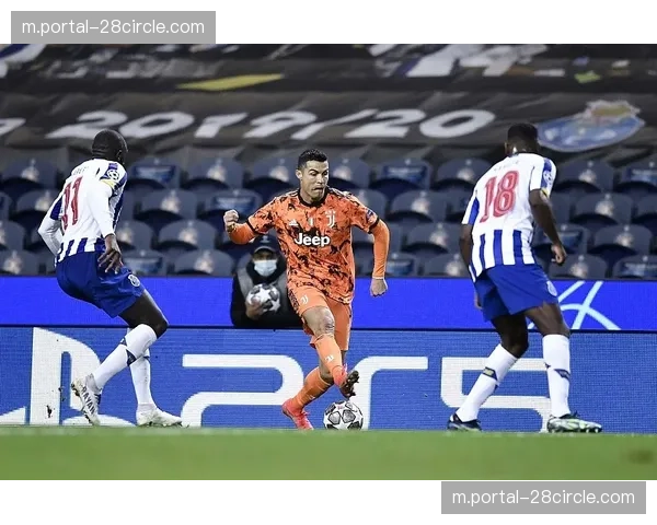 多特蒙德施洛特贝克抗议染红 球队纪律问题暴露心态失衡 多特蒙德施洛特贝克抗议染红 球队纪律问题暴露心态失衡